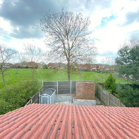 Three Bedrooms House In Windsor Eksteriør bilde